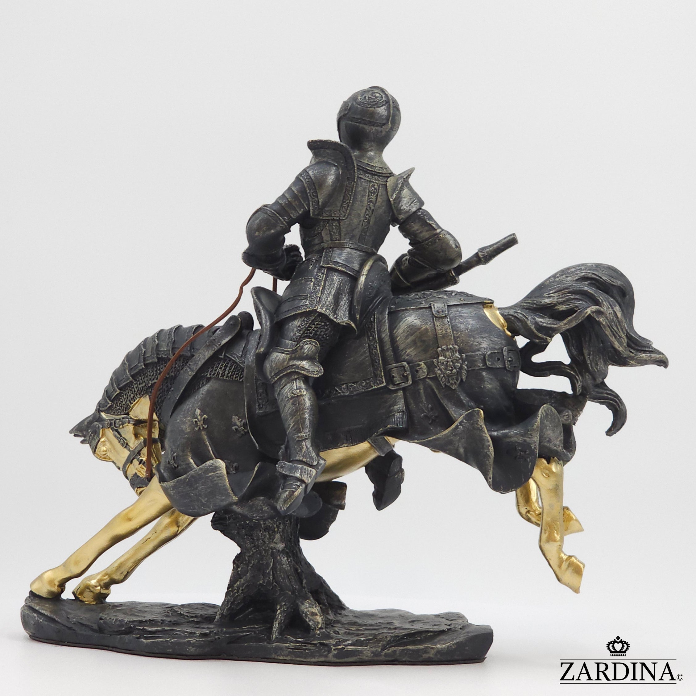 The Knight in Battle Ground Art Sculpture Abstract Home Interior Décor
