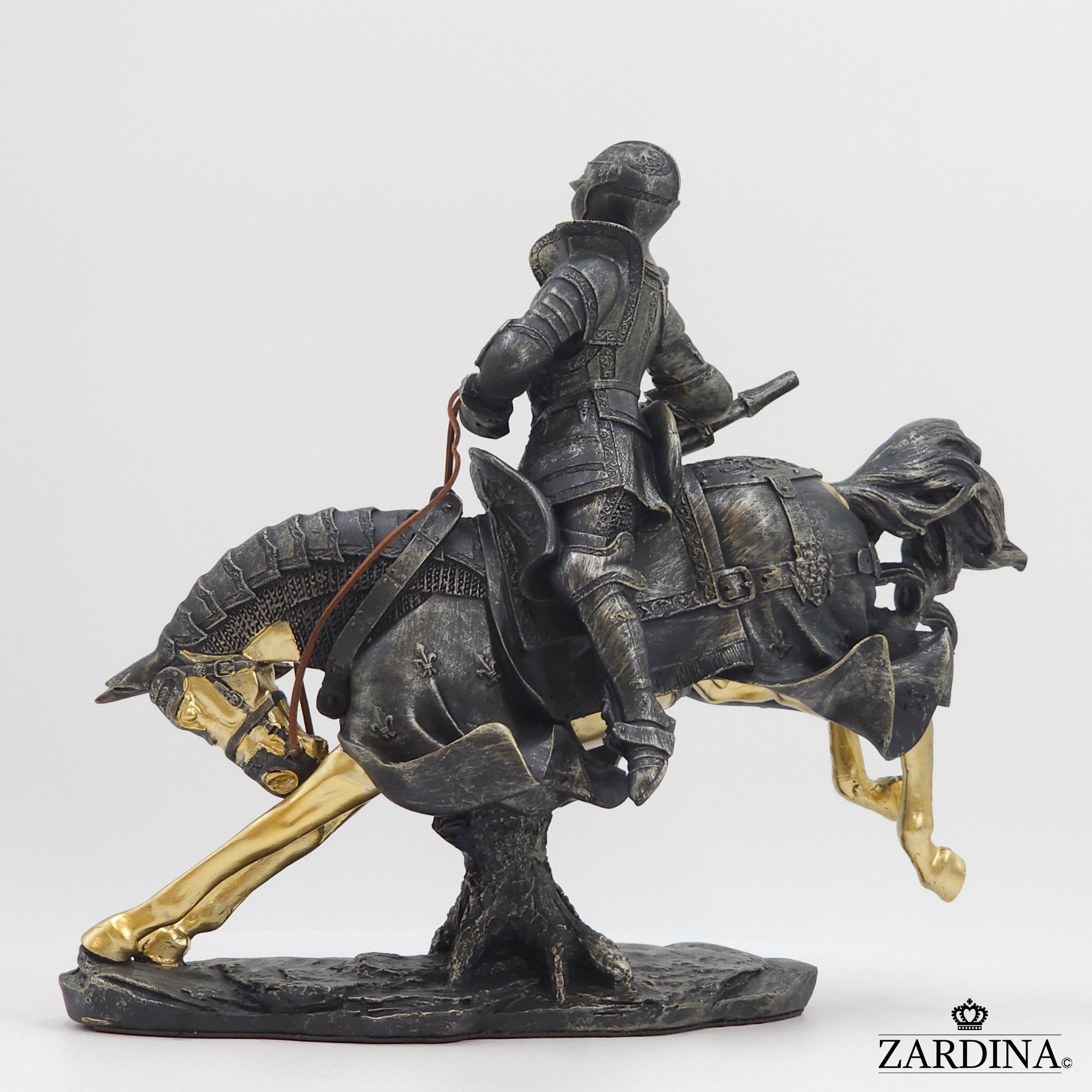 The Knight in Battle Ground Art Sculpture Abstract Home Interior Décor