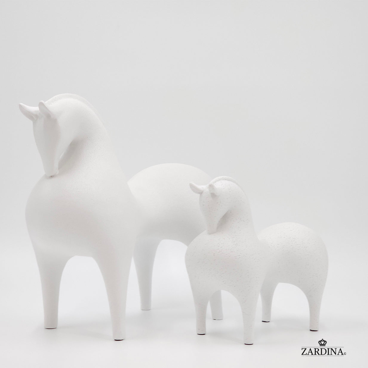 Terracotta Horse (Clay White) Art Sculpture Ornament statue Interior Décor