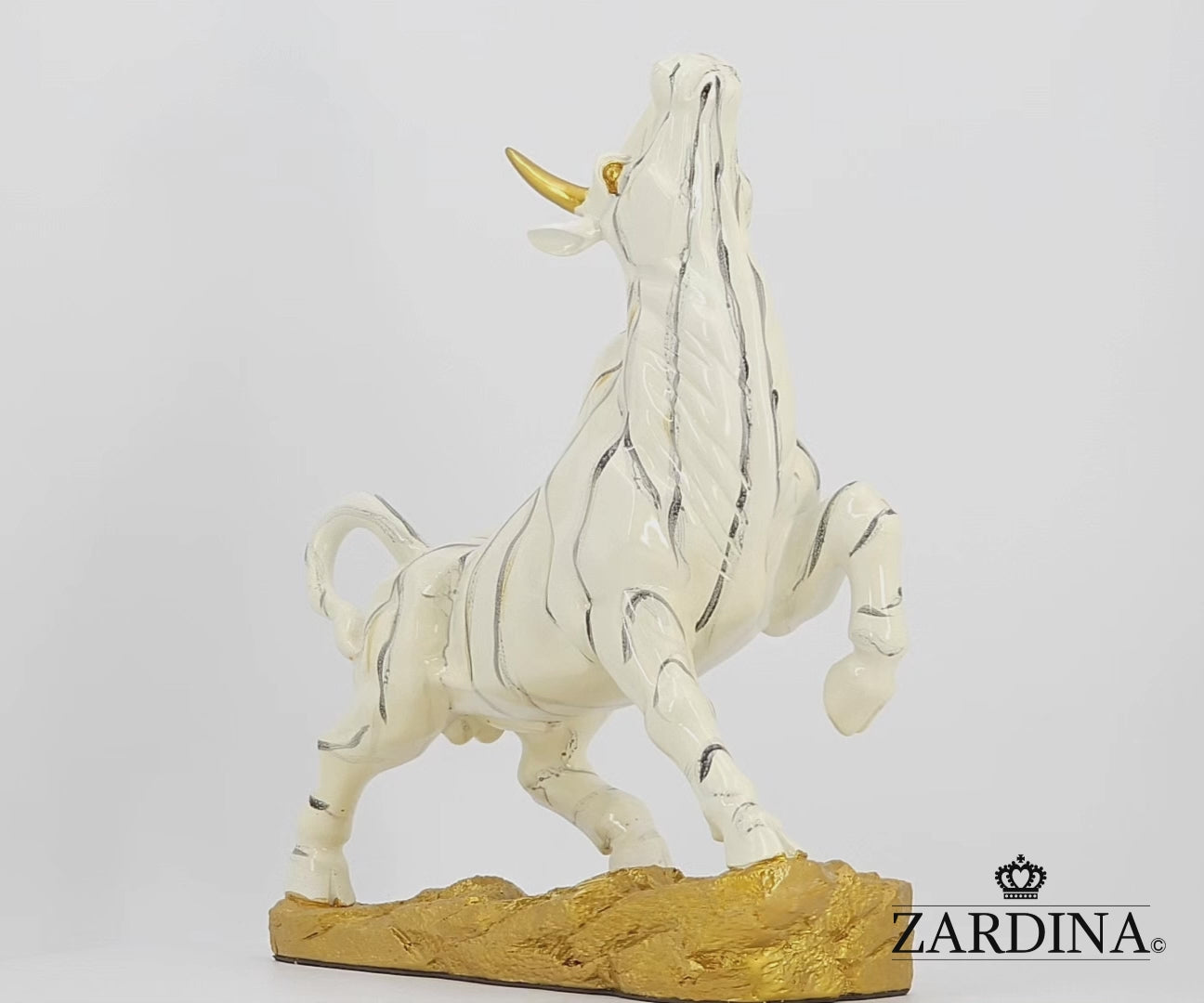 Victory Bull Art Sculpture Ornament statue Interior Décor