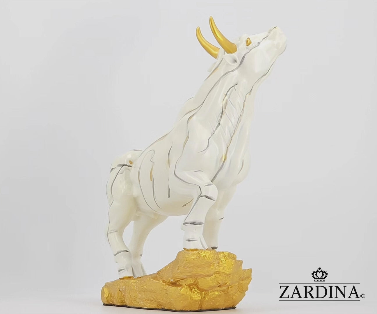 White Bull of Fortune Art Sculpture Ornament statue Interior Décor